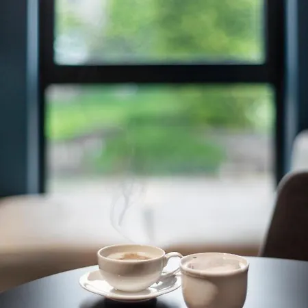 Frühstückspension Fourroomotel 4*