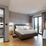 Fourroomotel krevet i doručak 4*