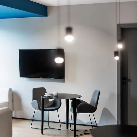 B&B Fourroomotel