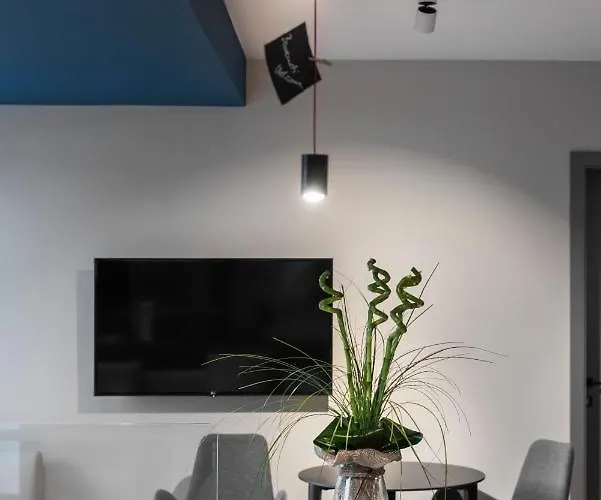 Fourroomotel Bed & Breakfast 4*